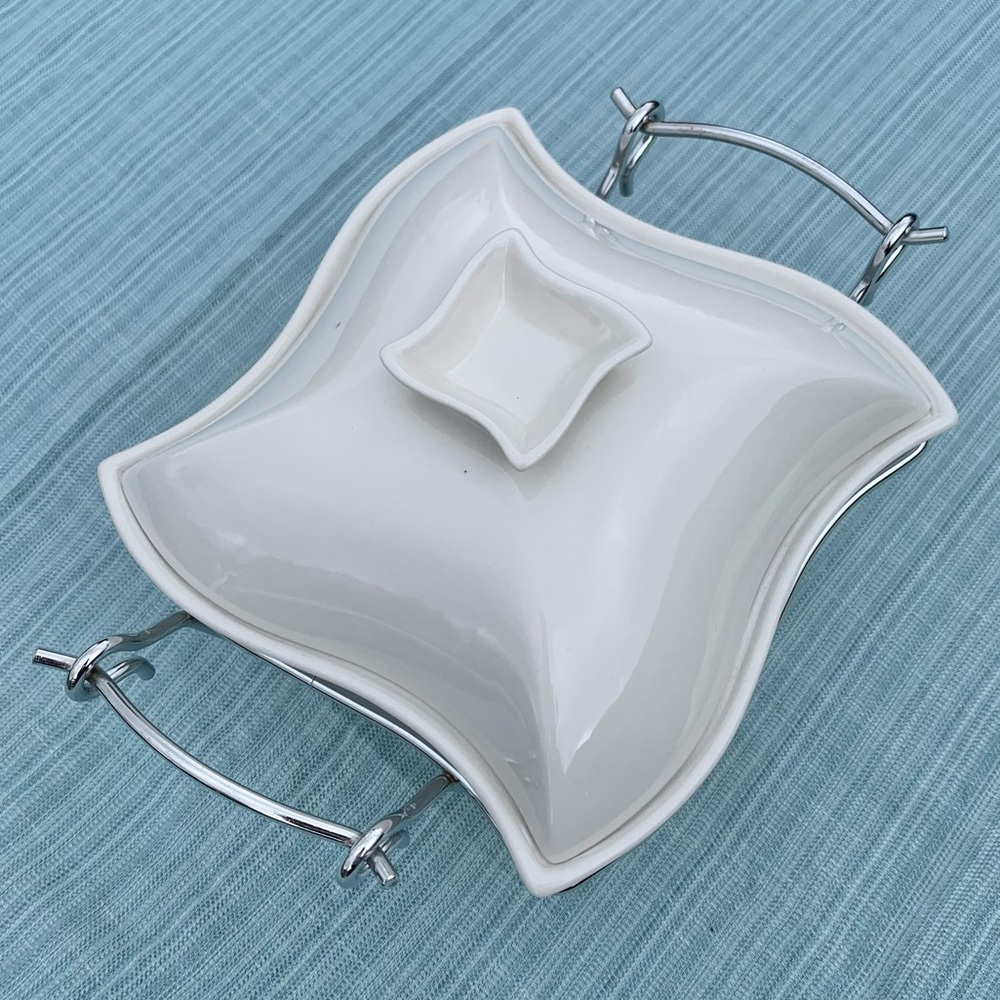 Godinger 1 Quart Porcelain White Chafing Dish with Rack